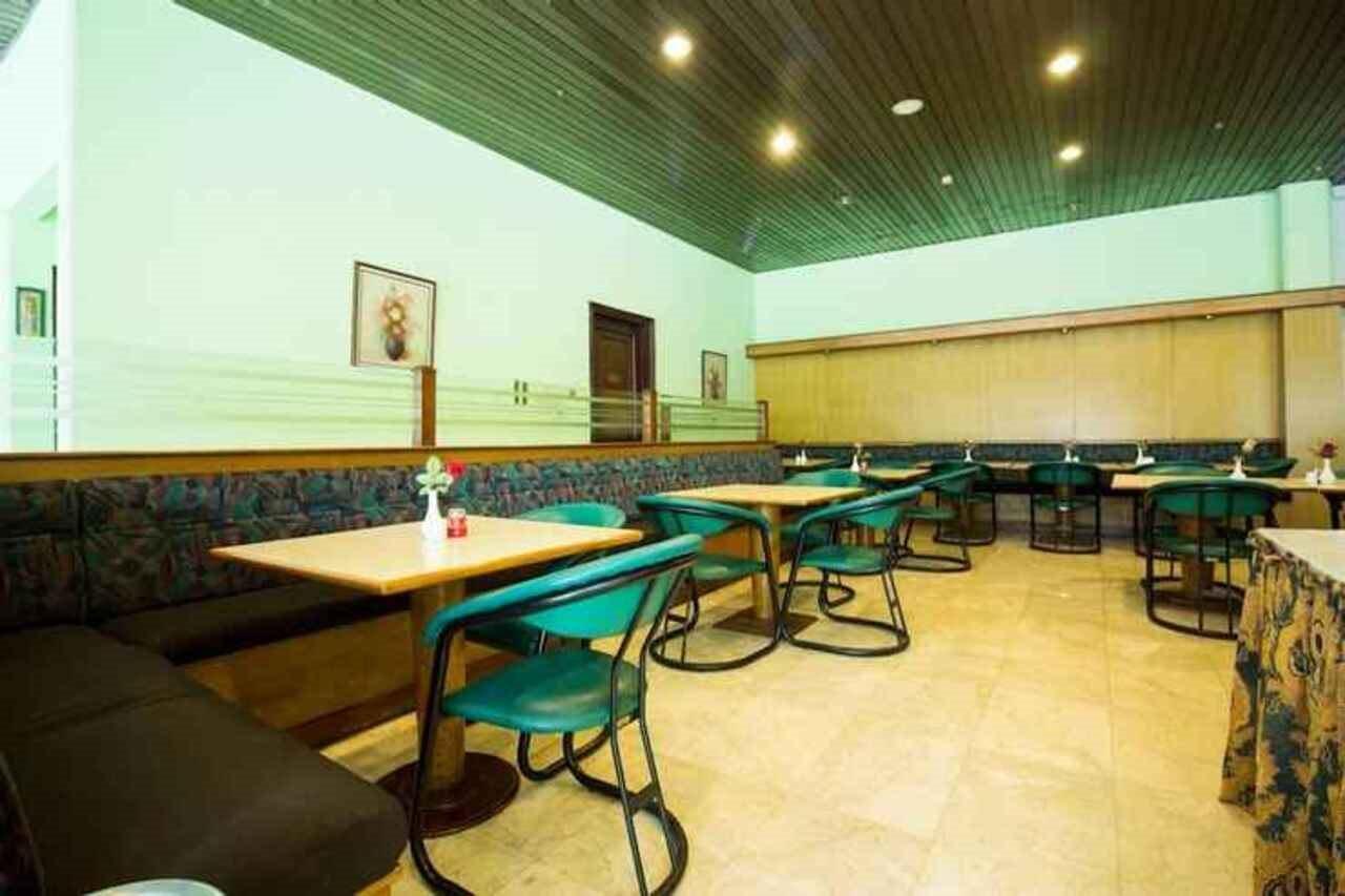 阿尔卑斯酒店 雅加达 外观 照片