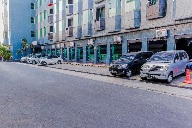 阿尔卑斯酒店 雅加达 外观 照片